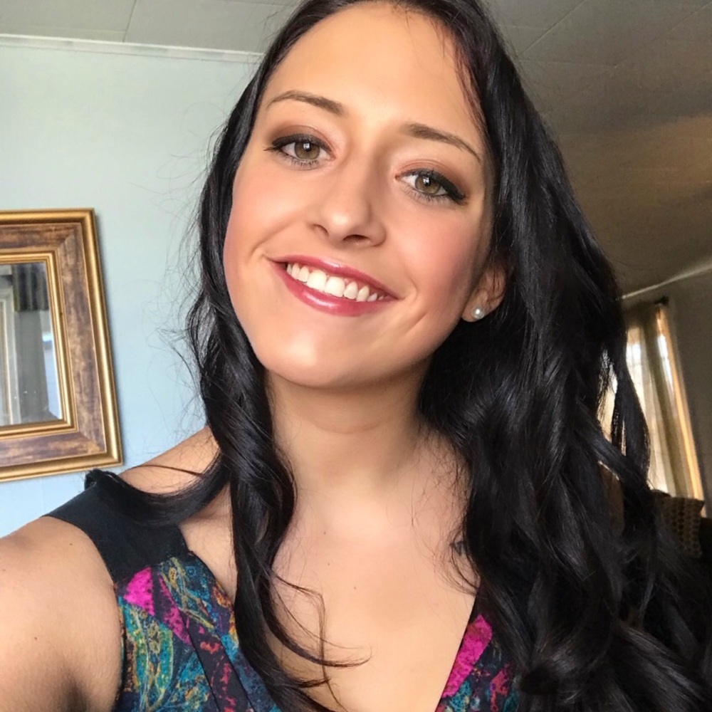 Meet your Posher, Kayli